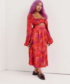 Ready-to-Wear Curve Styles Nikki Midi Dress