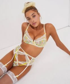 Victorias Secret Lemon Daisy Garter Belt