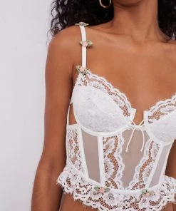 Victorias Secret Lingerie Chantilly Lace Bustier 10 Victorias Secret Lingerie Chantilly Lace Bustier