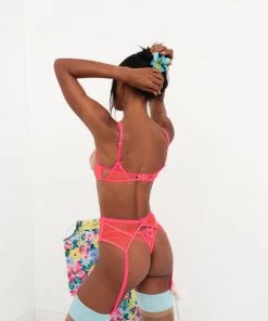 Victorias Secret New Shimmer Zinnia Embroidery Garter