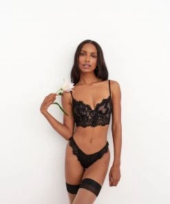 Victorias Secret Lingerie Faye Lace Underwire Bra