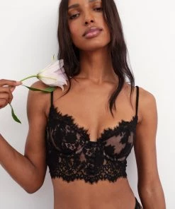 Victorias Secret Lingerie Faye Lace Underwire Bra