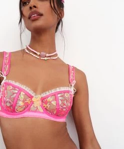 Victorias Secret Electric Fields Embroidery Underwire Bra
