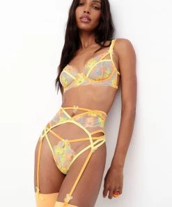 Victorias Secret Waterlily Embroidery Underwire Bra