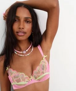 Victorias Secret Hugging Hearts Embroidery Underwire Bra New