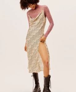 Ready-to-Wear Josselyn Midi Dress